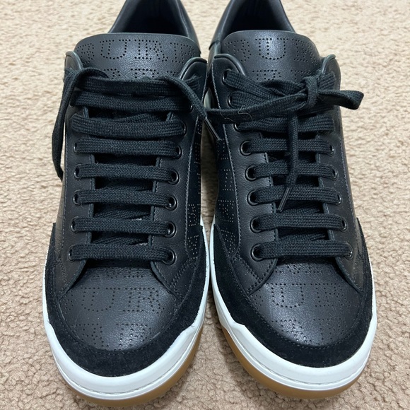 MEN’S NEW BURBERRY SHOES/SNEAKERS $350 OBO - Picture 1 of 4